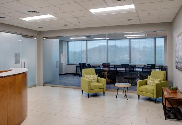 TD4 Suite 555 Office - Lobby