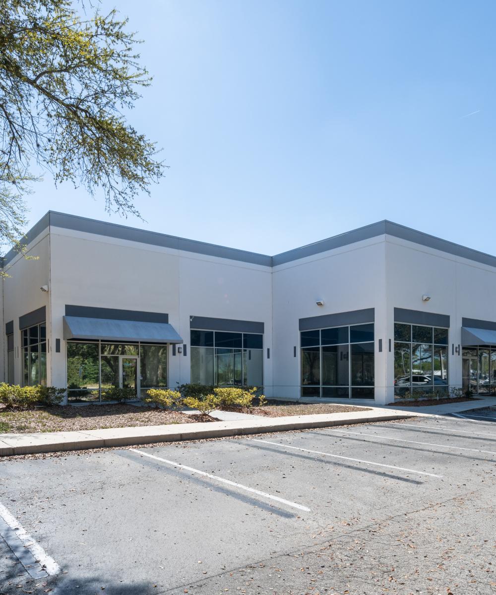 Beach Commerce Center