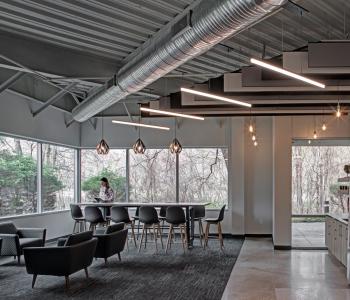 Community Lounge at 10065 Red Run Boulevard