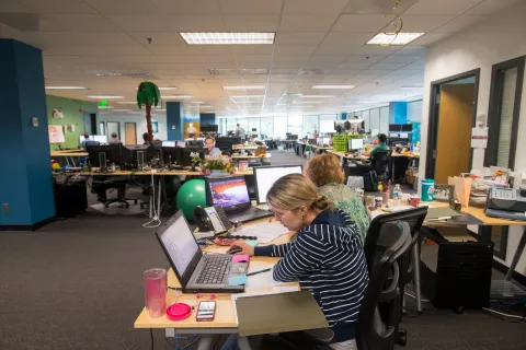 ZA1 Lotame Workstations (4)