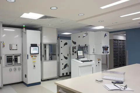 MCS GBMC Pharmacy Interior (21)