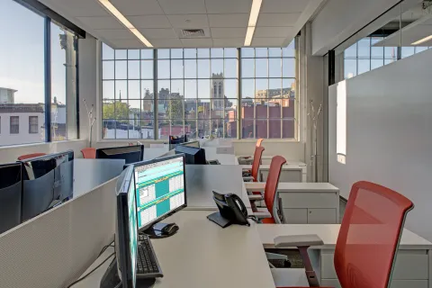 MCS Agora Workstations (1)