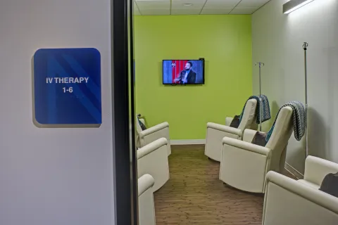 MCS Nava-Chevy Chase IV Therapy (3)