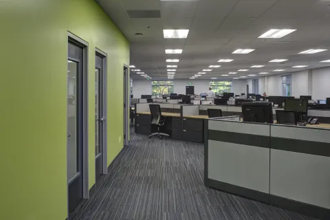 RW1 Direct Energy Solar Interior Office (7)