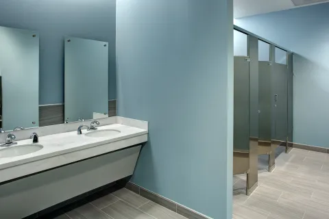 LP1 SAAB Restroom