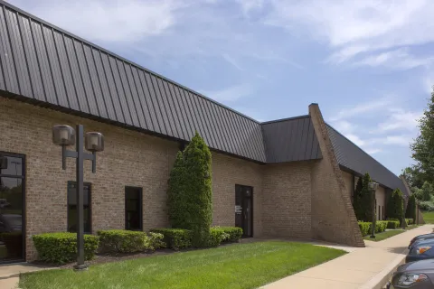 EL2 Eldersburg Business Center Exterior (2)