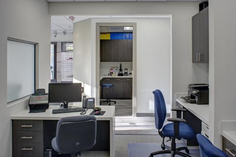 MCS Crofton Family Eye Care Interior (21)