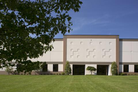 EL4B Eldersburg Business Center Exterior (7)