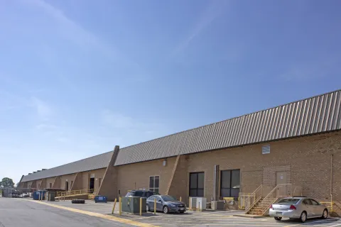 EL1 Eldersburg Business Center Exterior (5)