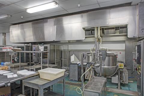058E Beltway Business Community Interior Kitchen (26)
