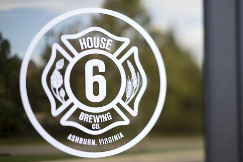AB9 House 6 Brewing Company Exterior Design (3)
