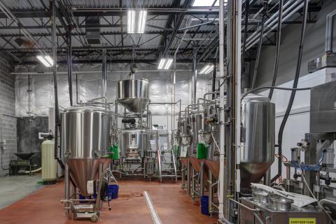 AB9 House 6 Brewing Company Interior (19)