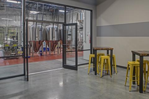 AB9 House 6 Brewing Company Interior (18)