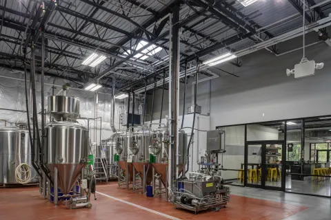 AB9 House 6 Brewing Company Interior (23)