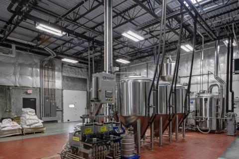 AB9 House 6 Brewing Company Interior (22)