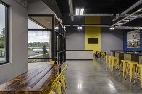 AB9 House 6 Brewing Company Interior bar (5)