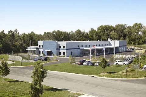 MCS D&V Auto Body Masters Exterior (1)