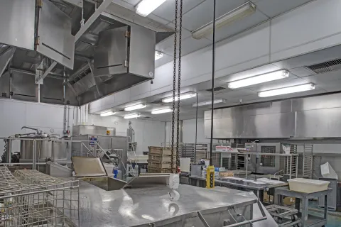 058E Beltway Business Community Interior Kitchen (22)