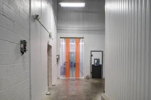EC5 Saval Foods Interior (14)