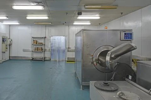 058E Beltway Business Community Interior (1)