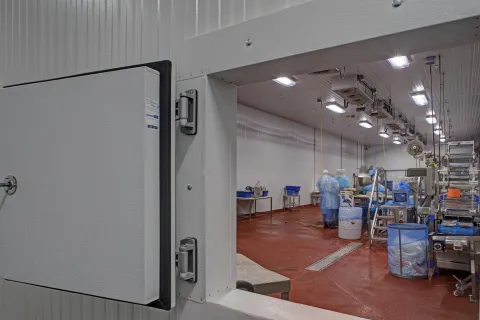 EC5 Saval Foods Interior (6)