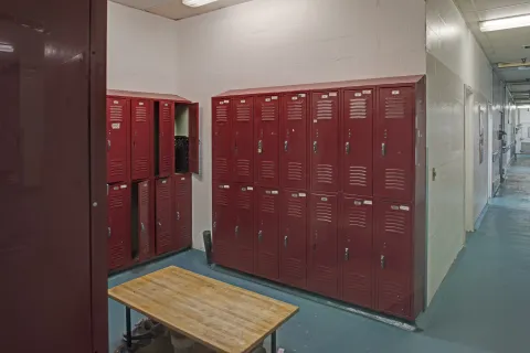 058E Beltway Business Community Interior Lockers (28)