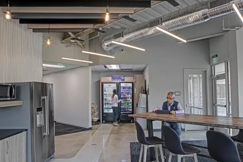 RR2 Owings Mills Corporate Campus Community Room (3)