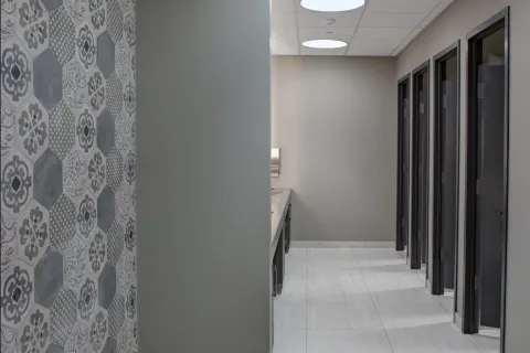 RR2 Owings Mills Corporate Campus Restroom (2)