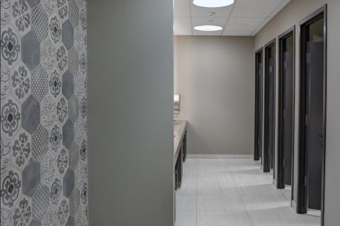 RR2 Owings Mills Corporate Campus Restroom (2)