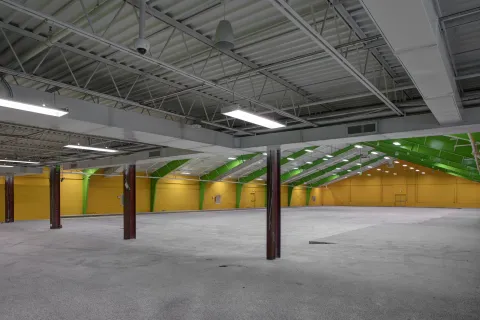 SK8 Suite 8855 Interior (1)
