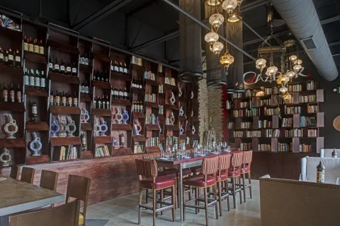 CM1 Cazbar Restaurant (26)