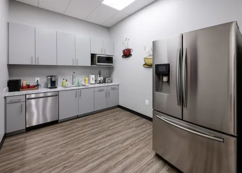 AB6 The Greg Wells Team Kitchen (1)