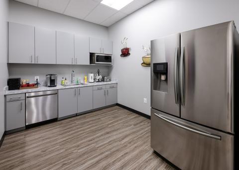AB6 The Greg Wells Team Kitchen (1)