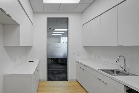 SC1B Willis Tower Watson Office Suite 150 (15)