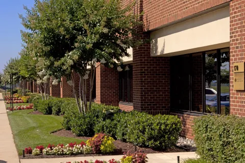 UC1-2 University Center Exterior (11)