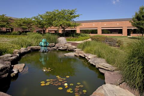 LS1-8 Loudoun Tech Center Courtyard (3)