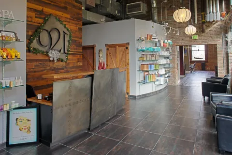 FF1 Studio921 Interior (11)