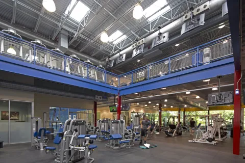 EL3 Merritt Clubs Interior (2)