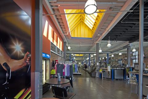 FF1 Merritt Athletic Club Interior (3)