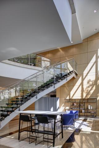 BH5 Columbia Corporate Park Interior Lobby 27