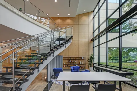 BH5 Columbia Corporate Park Interior Lobby 31