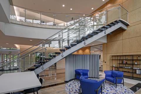 BH5 Columbia Corporate Park 8890 McGraw Road Interior Lobby 36