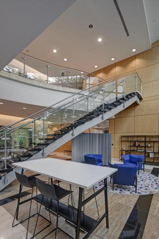 BH5 Columbia Corporate Park 8890 McGraw Road Interior Lobby 40
