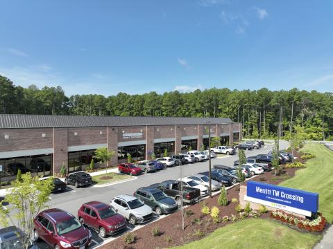 IB Merritt TW Crossing Exterior (20)