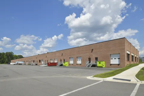 IB Merritt TW Crossing Exterior (25)