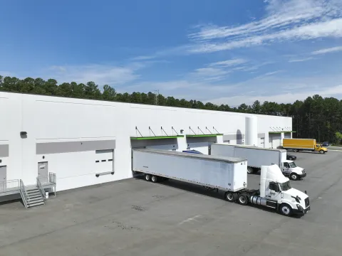 IB Merritt TW Crossing Exterior (27)