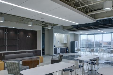 225 Schilling Circle, Suite 300 Breakroom
