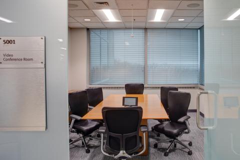 TD4 Suite 555 Office - Conference Room