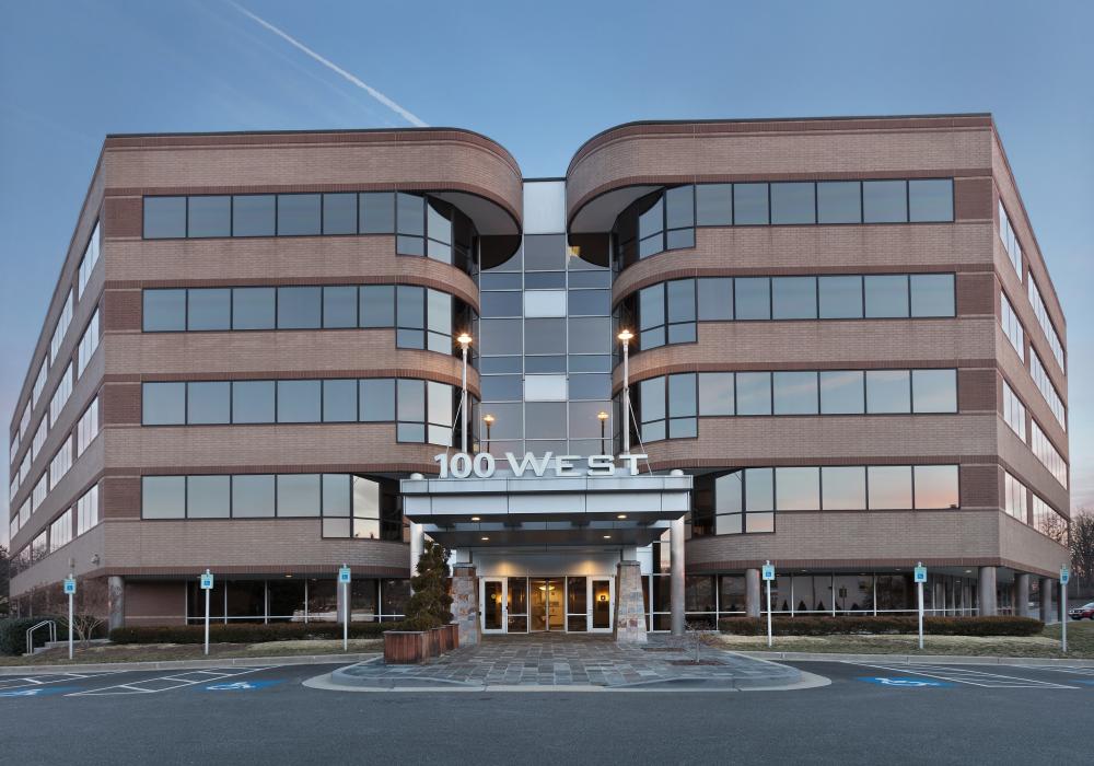 100 West Road exterior