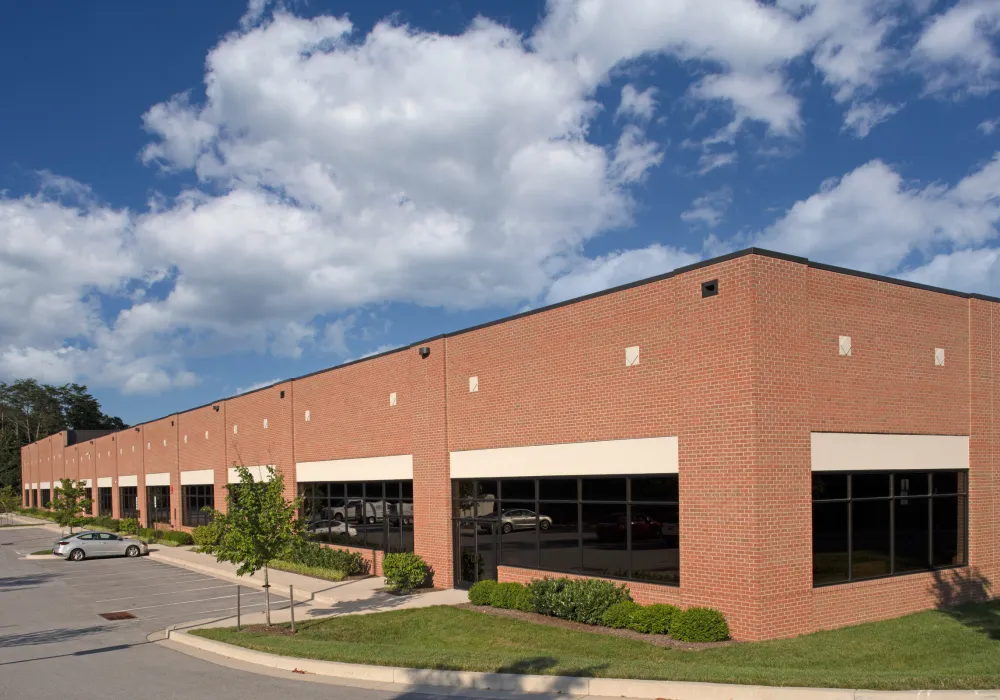 1705 Twin Springs Drive Exterior